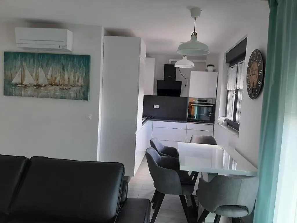 Apartments Sucur Preko