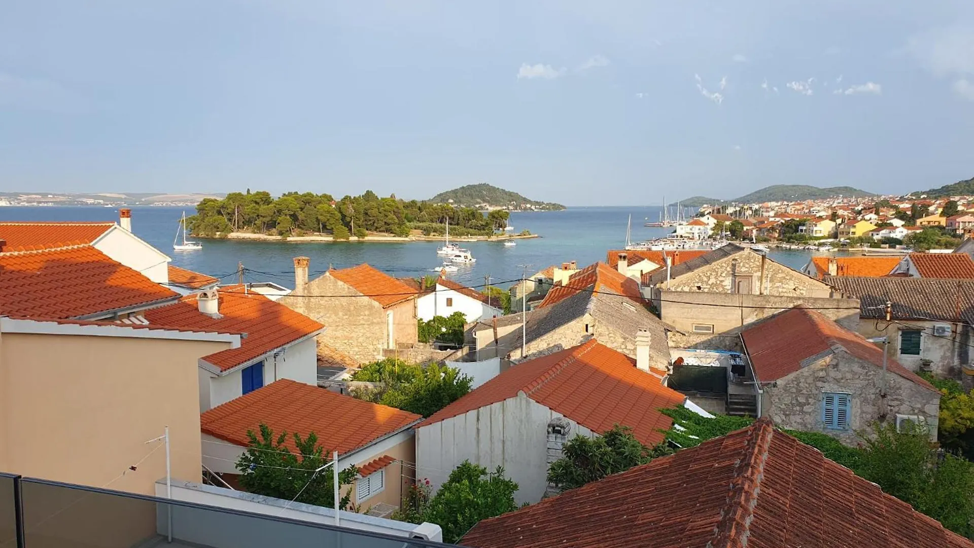 Apartments Sucur Preko Κροατία