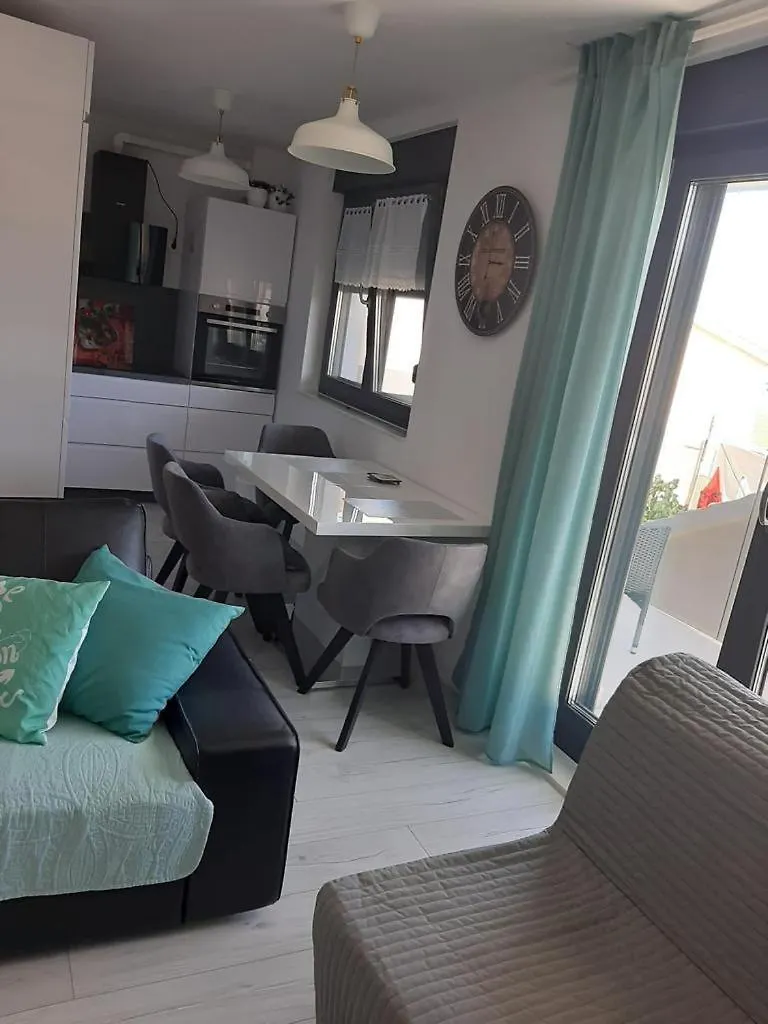 Apartments Sucur Preko 0*,  Κροατία